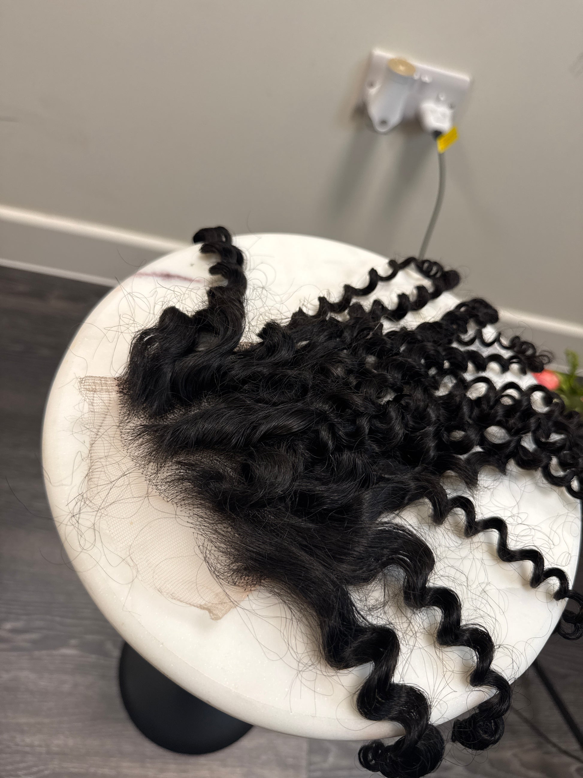 HD 4X4 Lace Closure Curly - Wonder Rose Hair Studio